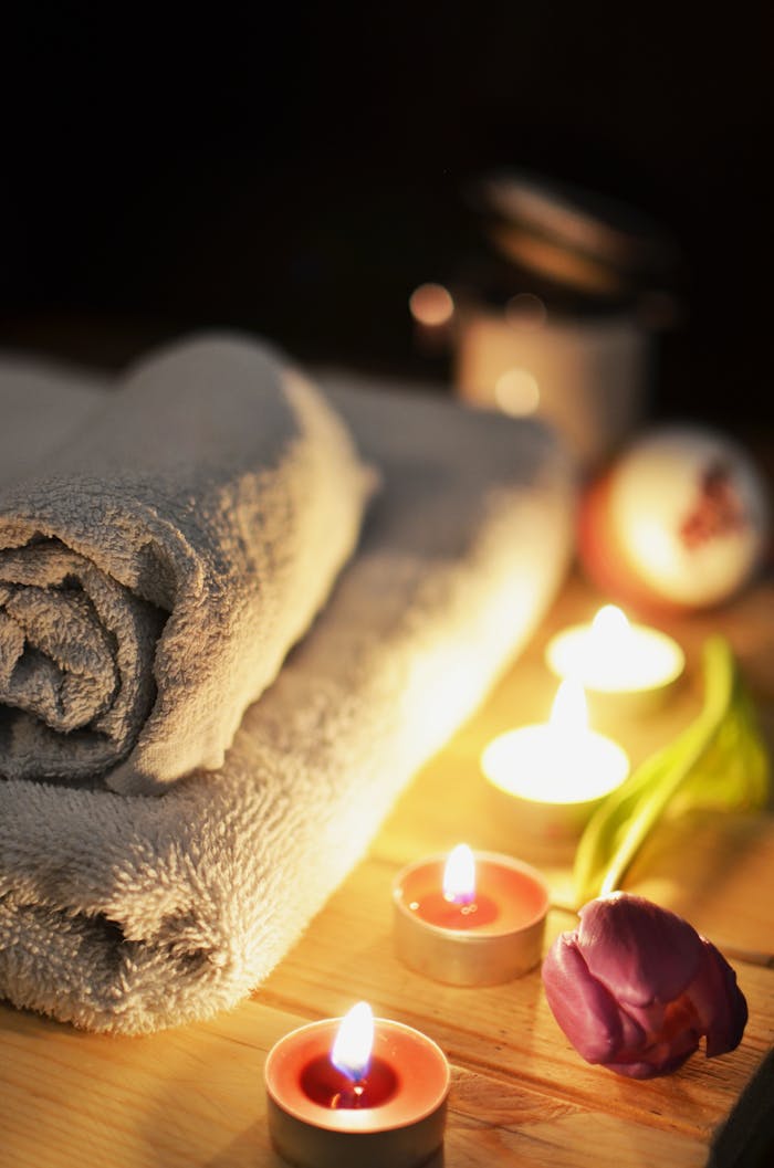 love-romantic-bath-candlelight-3188.jpg
